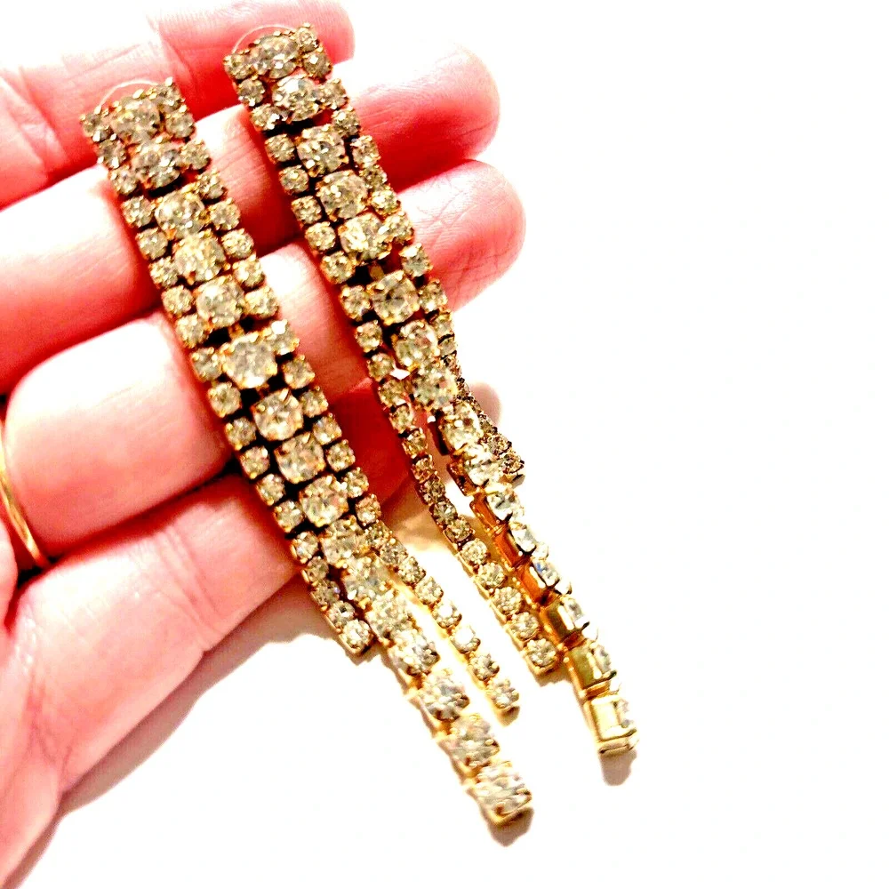 Pierced Earrings Dripping White Rhinestones Goldtone Hollywood Glam Runway Chic
